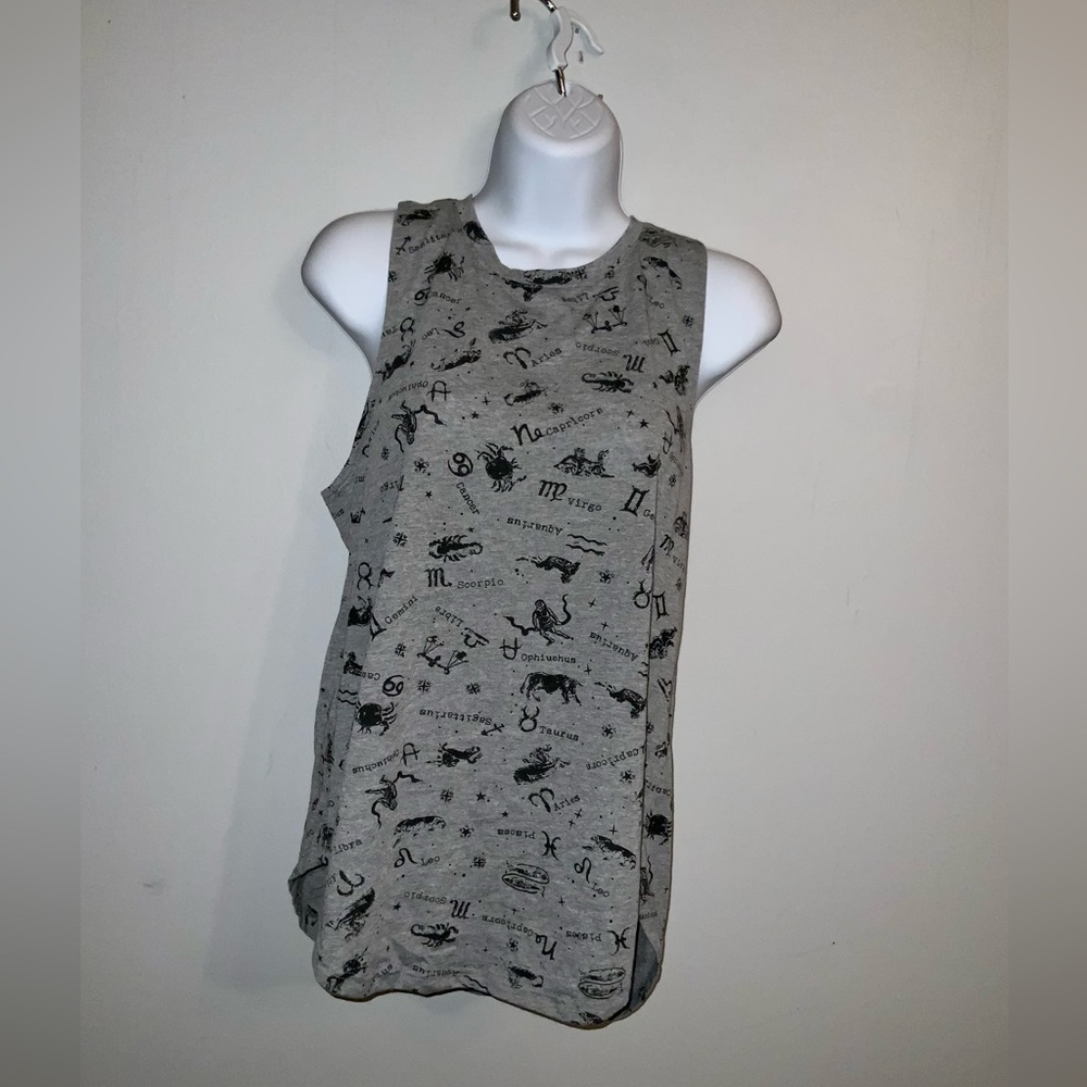 Black & Gray Relaxed Fit Sleeveless Zodiac Astrology Tee Sz L - Picture 8 of 8